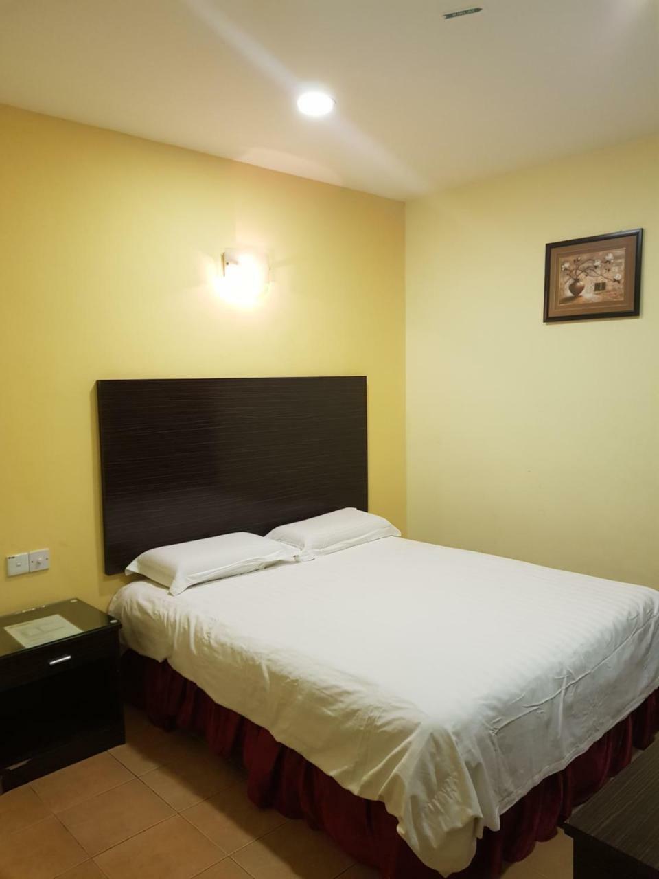 New City Hotel Kajang Exterior photo