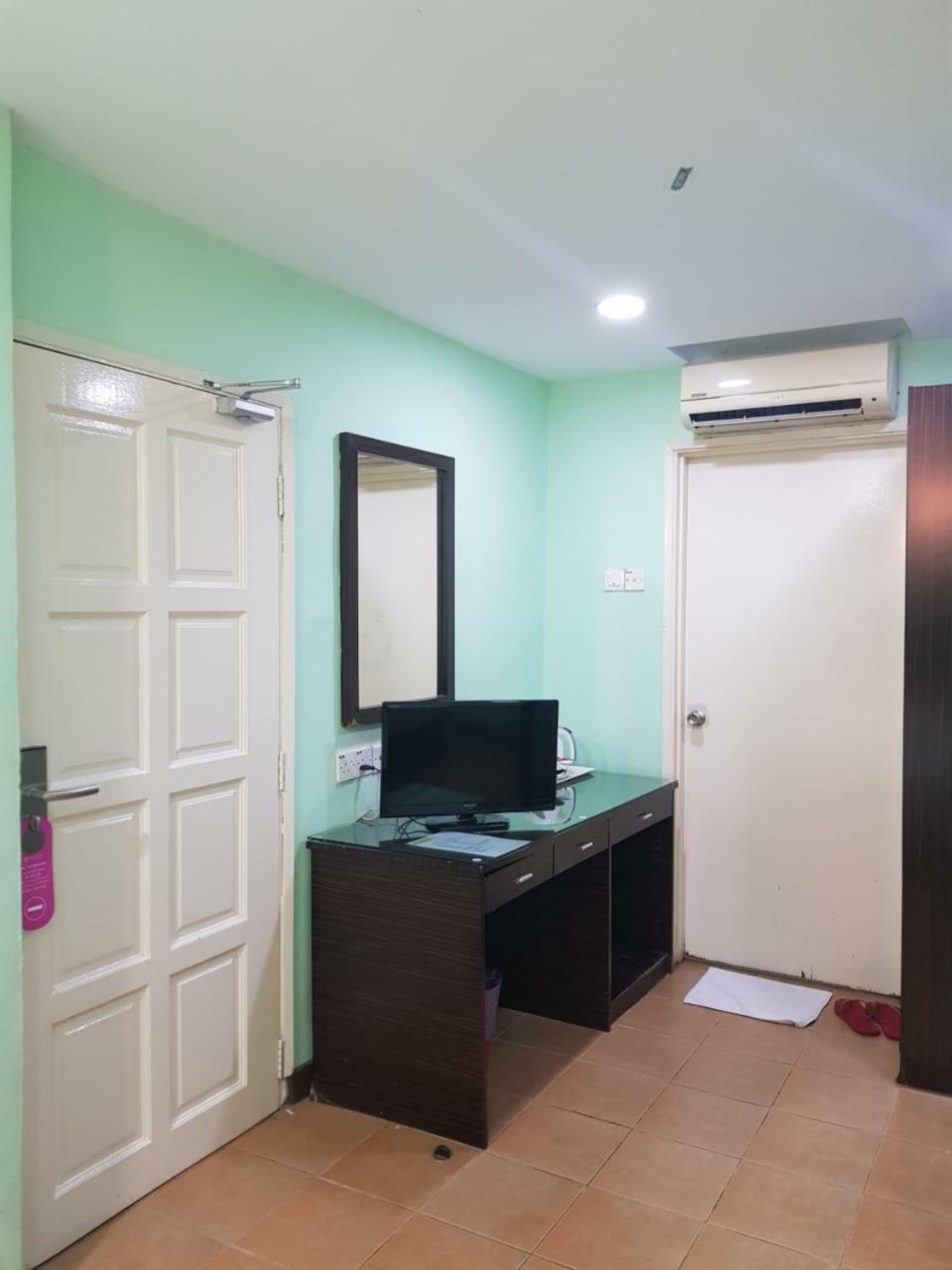 New City Hotel Kajang Exterior photo