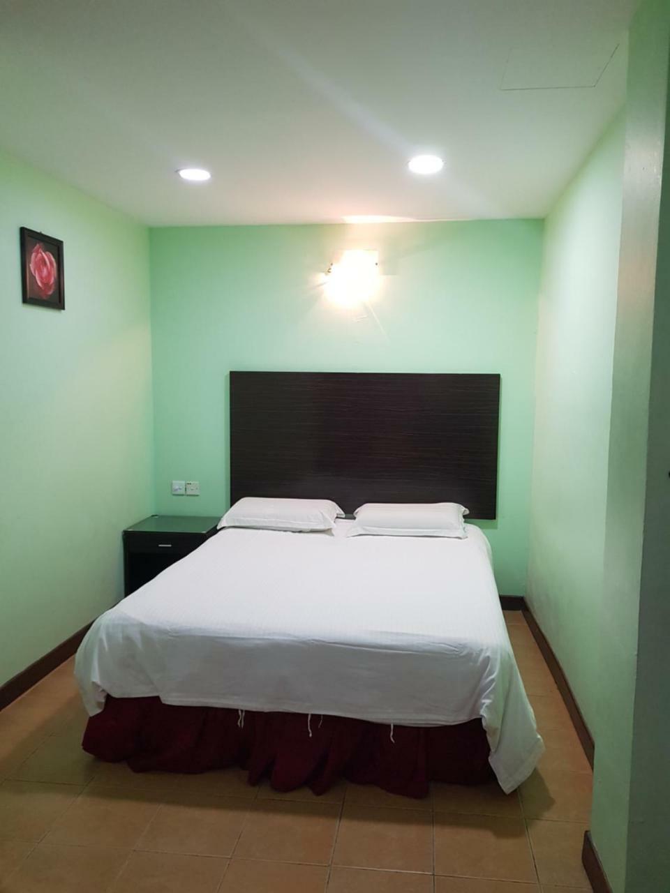 New City Hotel Kajang Exterior photo